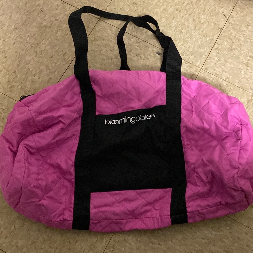 Bloomingdale’s travel bag